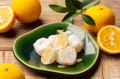 Seiki tradycyjne słodycze Mochi z kawałkami cytrusa Yuzu, 160g | JaponiaCentralna.pl