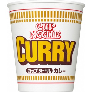 Nissin Cup Noodle ramen instant o smaku japońskiego curry, 87g