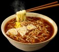 Maruchan Gotsumori Wonton ramen o smaku sojowego, 117g | JaponiaCentralna.pl