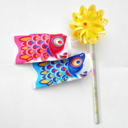 Takashimaya tradycyjny wiatraczek Koinobori z cukierkami Konpeito, 7g | JaponiaCentralna.pl