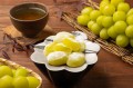 Seiki Tradycyjne słodycze japońskie Mochi winogorono Muscat, 130g | JaponiaCentralna.pl