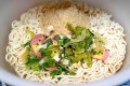 Sapporo Ichiban Nyaoha & Pikachu Ramen o smaku bulionu warzywnego Consommé, 67g  | JaponiaCentralna.pl