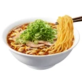 Nissin Kore-Zettai-Umai-Yatsu Premium instant Ramen o smaku słoniny i sosu sojowego, 3 szt. x 111g | JaponiaCentralna.pl