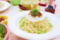 Grzyby Enoki (80%) w słodkiej zaprawie z sosu sojowego, 180g |   JaponiaCentralna.pl